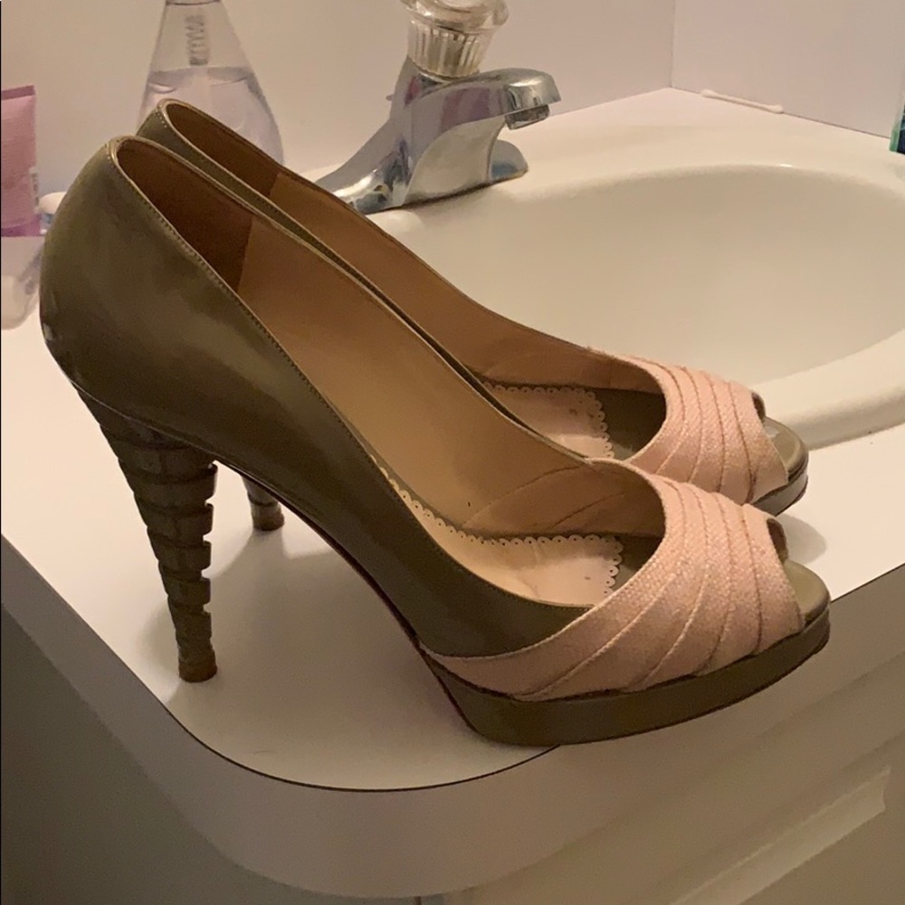 Oscar de la Renta heels!